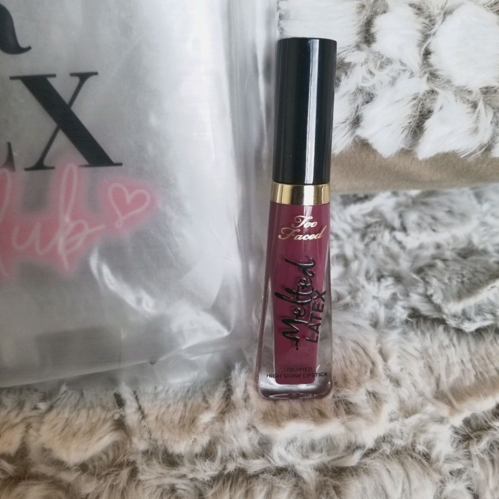 Too Faced Bundle - Picture 2 of 3